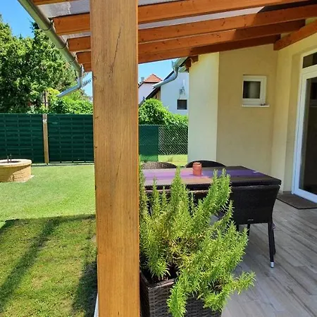 Apartment Tamasi Nyaralohaz Balatonmariafurdo