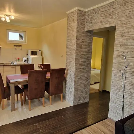 Tamasi Nyaralohaz Apartmán