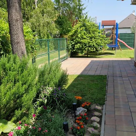 Tamasi Nyaralohaz Apartment Balatonmariafurdo