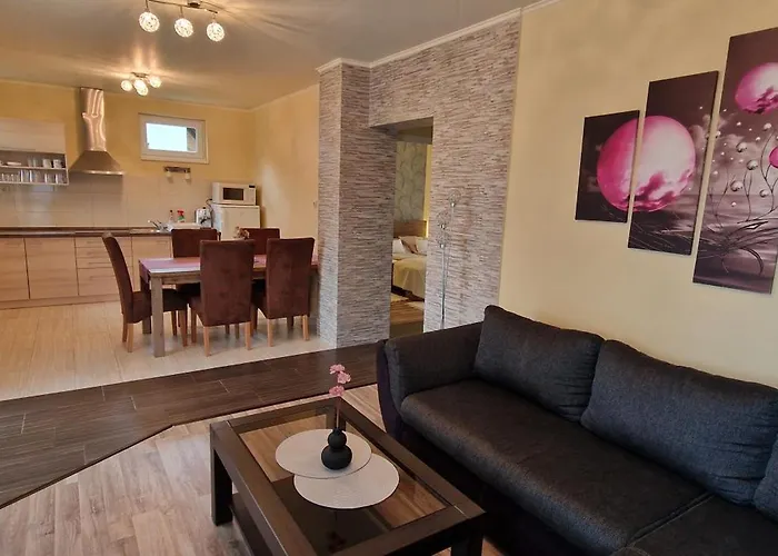 Tamasi Nyaralohaz 아파트 *